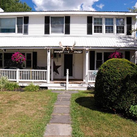 Maple Leaf Lodge Schroon Lake Exterior photo